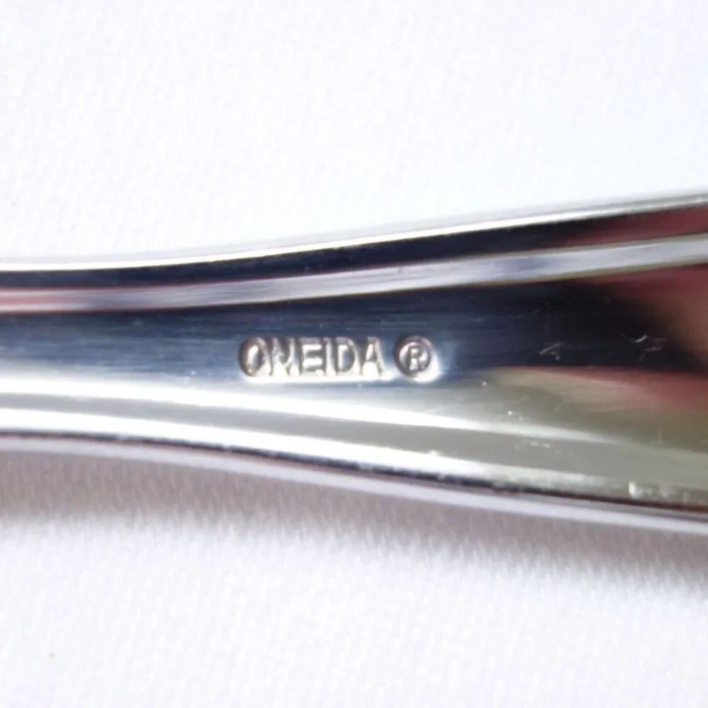 Oneida Vista Stainless‎ 18/0 Flatware Serving Fork and Spoon